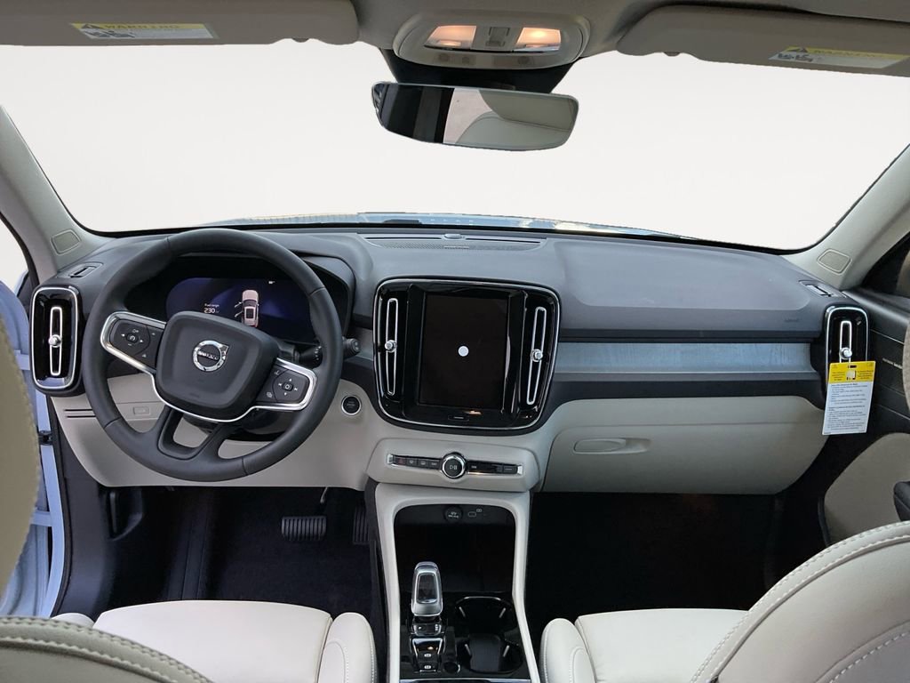 New 2026 Volvo XC40 B5 Plus w/ Protection Package Premier image 10
