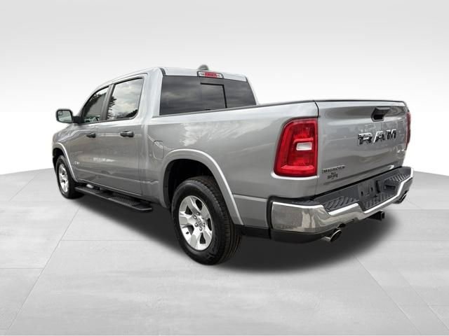 Used 2025 RAM 1500 Big Horn AWD/4WD image 5