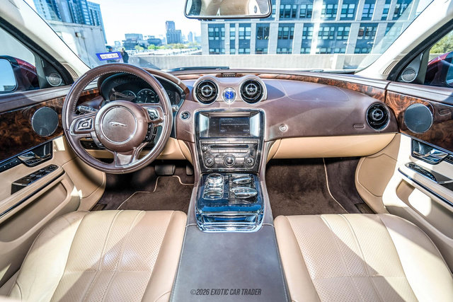 Used 2012 Jaguar XJ RWD image 52