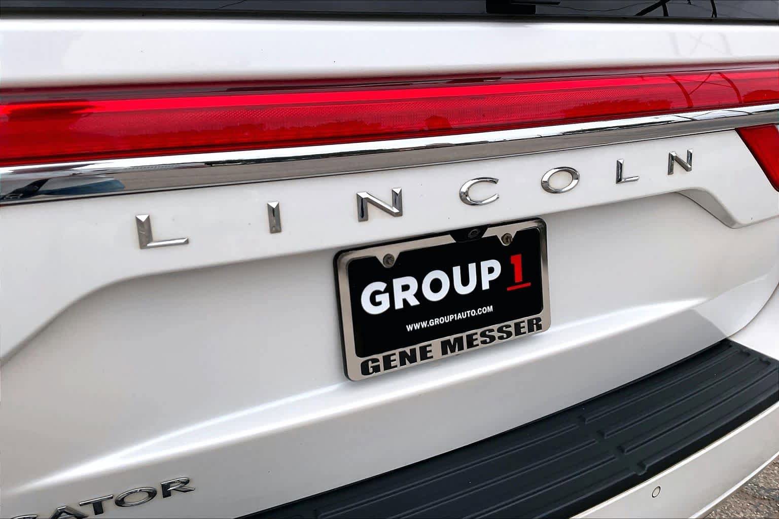 Used 2017 Lincoln Navigator Select AWD/4WD image 10