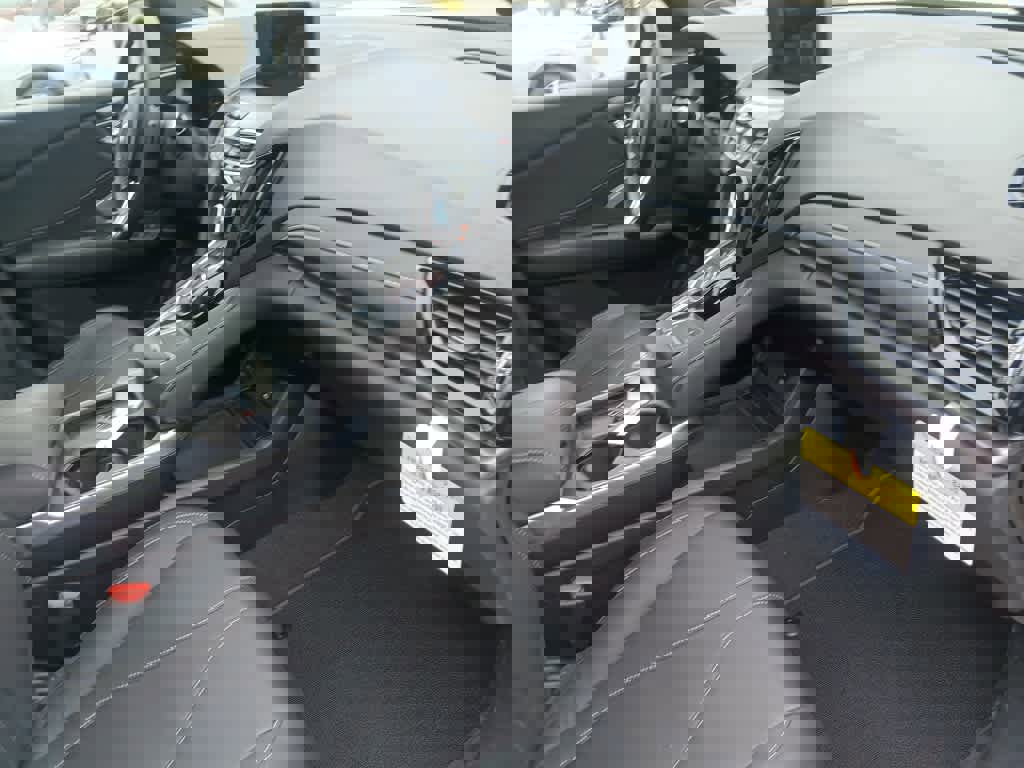 Used 2025 Acura RDX SH-AWD image 26