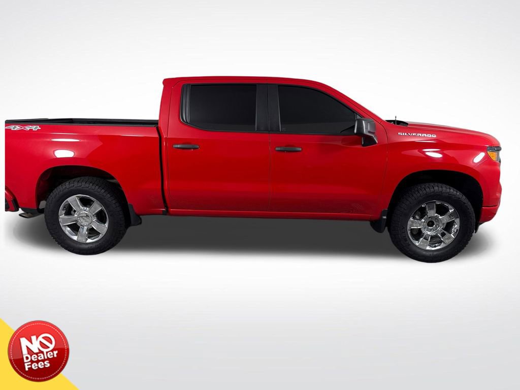 Used 2022 Chevrolet Silverado 1500 Custom image 2