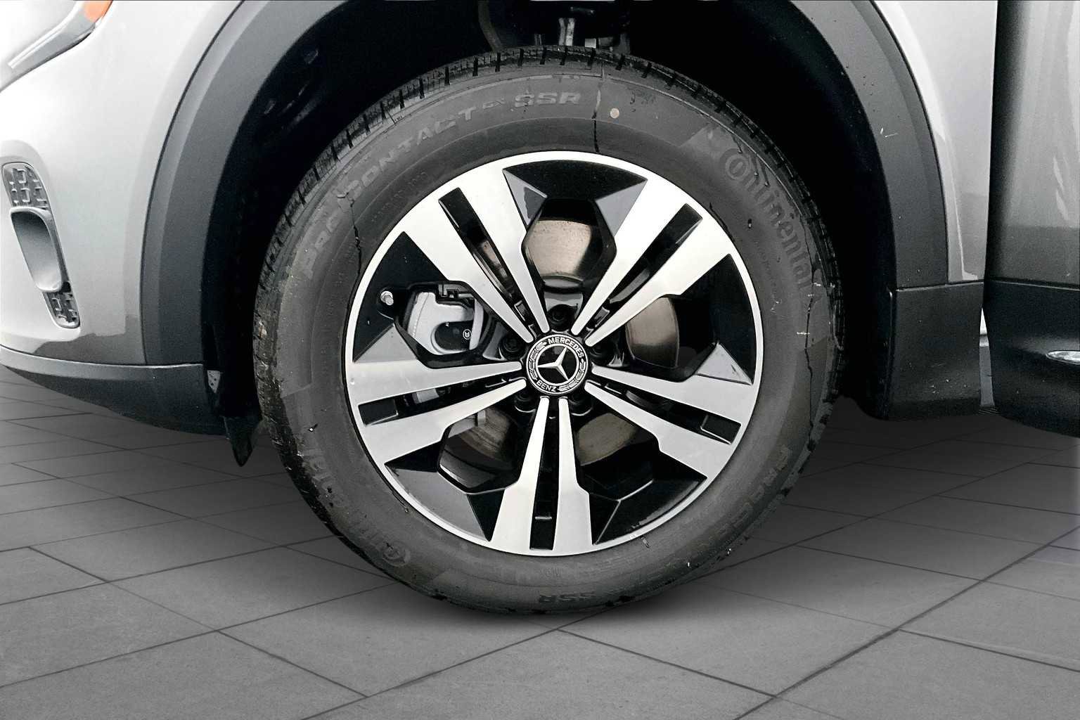 New 2026 Mercedes-Benz GLB 250 4MATIC image 16