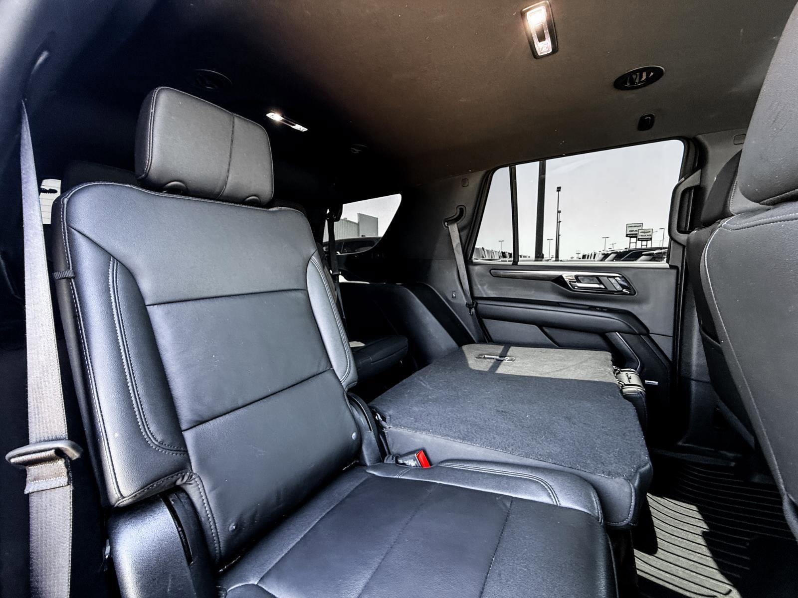 Used 2025 Chevrolet Tahoe LT w/ Comfort Package AWD/4WD image 27