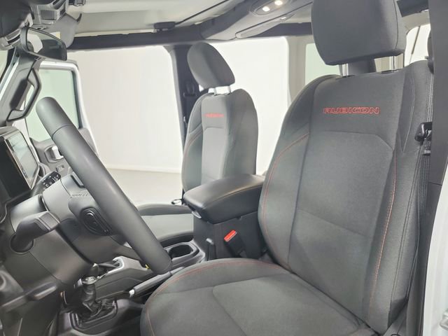 Used 2025 Jeep Wrangler Unlimited Rubicon AWD/4WD image 19