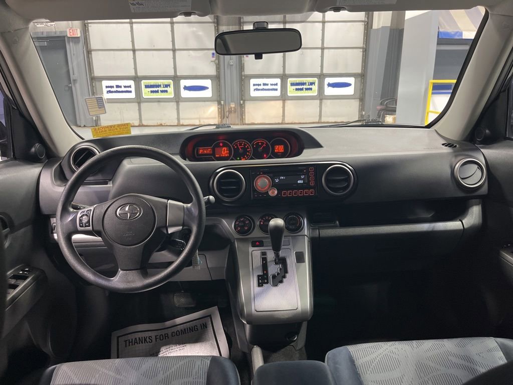 Used 2011 Scion xB FWD image 26