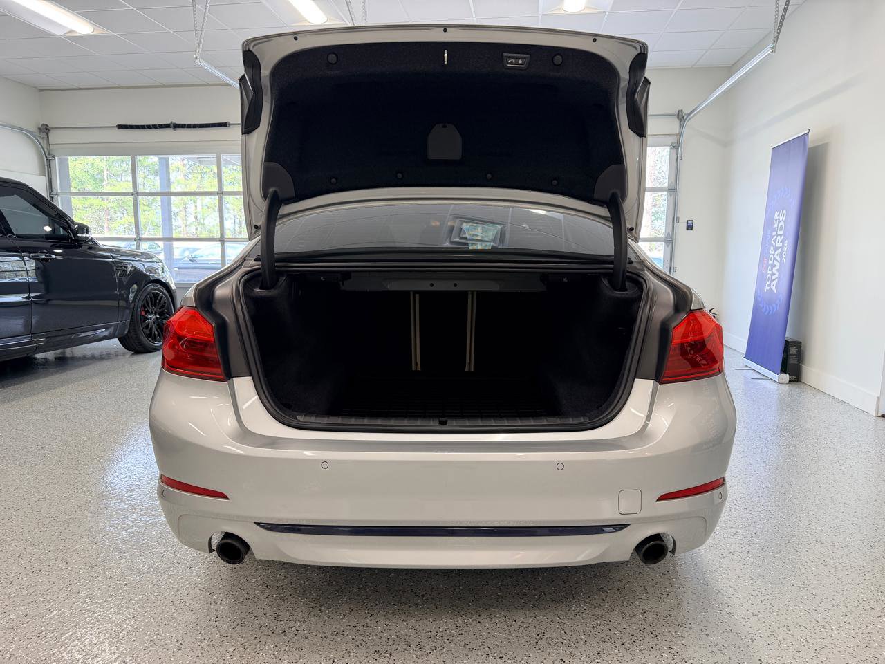 Used 2019 BMW 530i w/ Premium Package RWD image 27