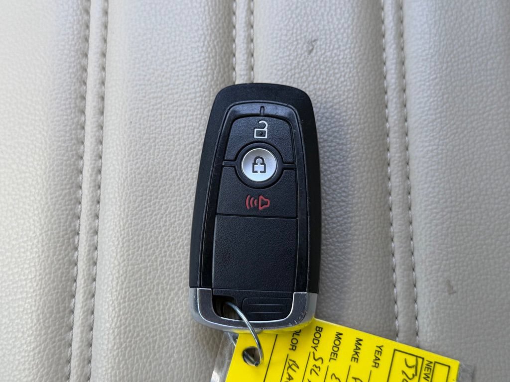 Used 2024 Ford Edge SEL AWD/4WD image 29