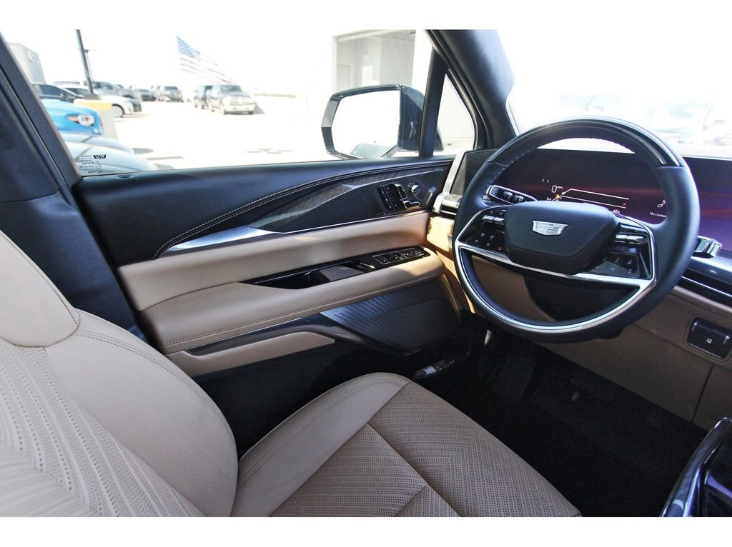 New 2026 Cadillac Escalade IQ Sport 2 w/ LPO, ONYX Package image 8