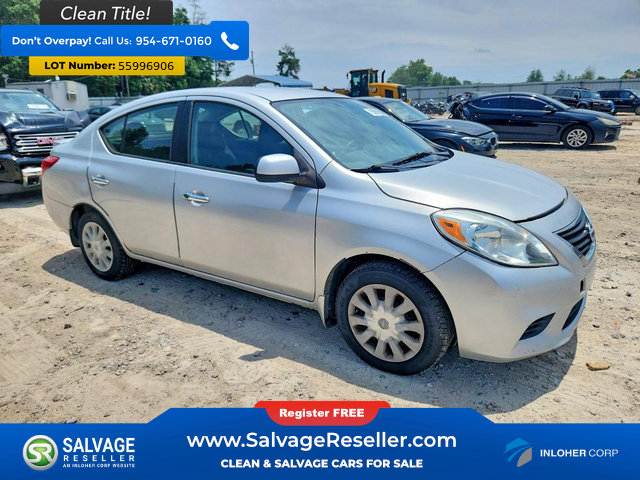 Used 2013 Nissan Versa SV FWD image 5