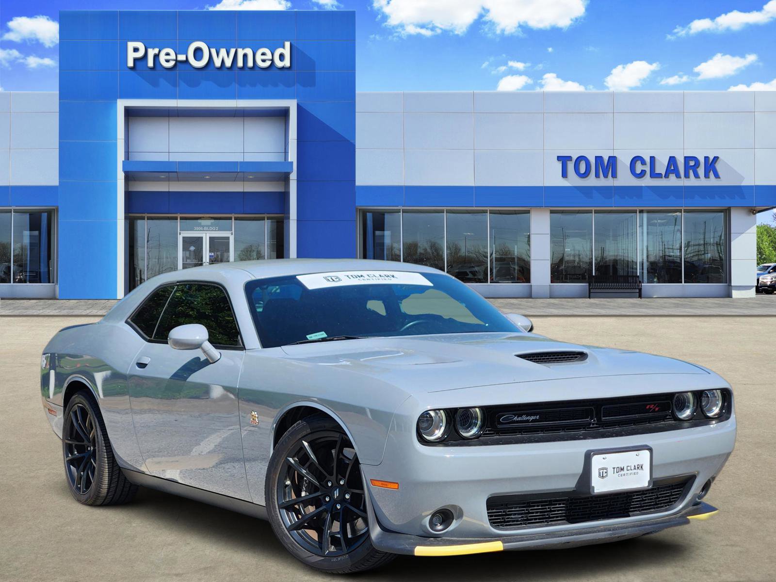 Used 2022 Dodge Challenger R/T Scat Pack w/ Dynamics Package RWD image 1