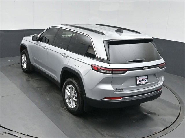 New 2025 Jeep Grand Cherokee Laredo image 32