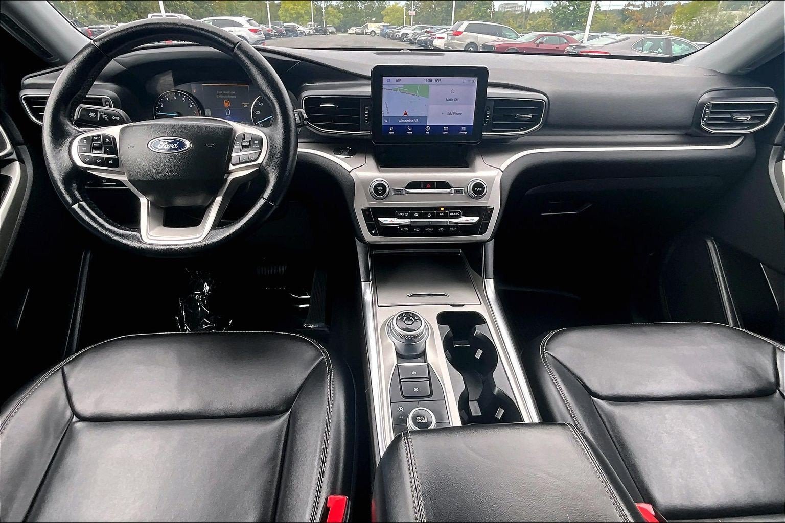 Used 2022 Ford Explorer XLT w/ Equipment Group 202A AWD/4WD image 13