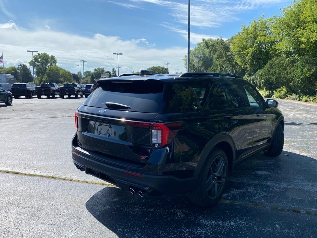 New 2026 Ford Explorer ST w/ Sun And Sound Package AWD/4WD image 4