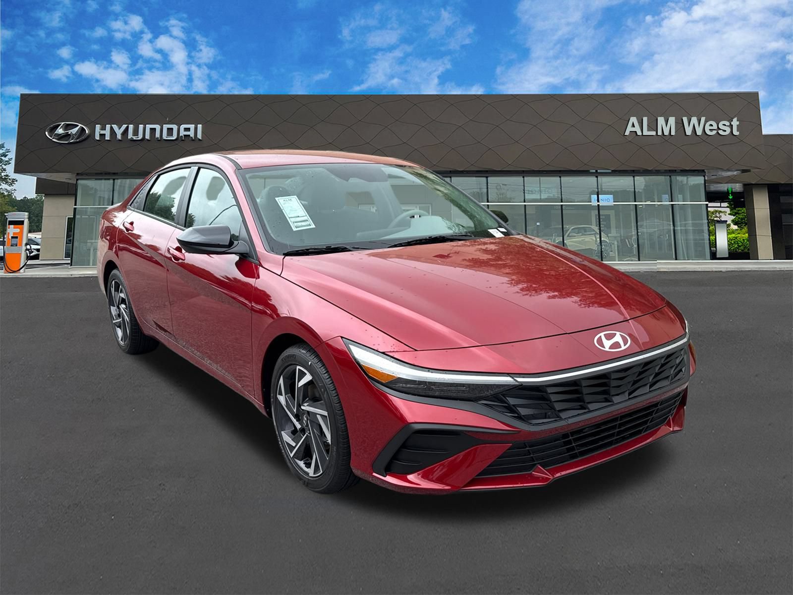 Used 2025 Hyundai Elantra Sport FWD image 3