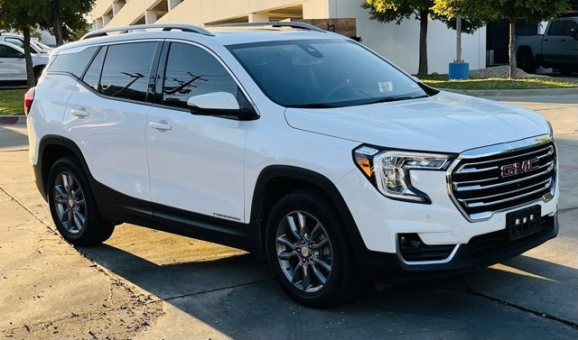 Used 2022 GMC Terrain SLT w/ Tech Package