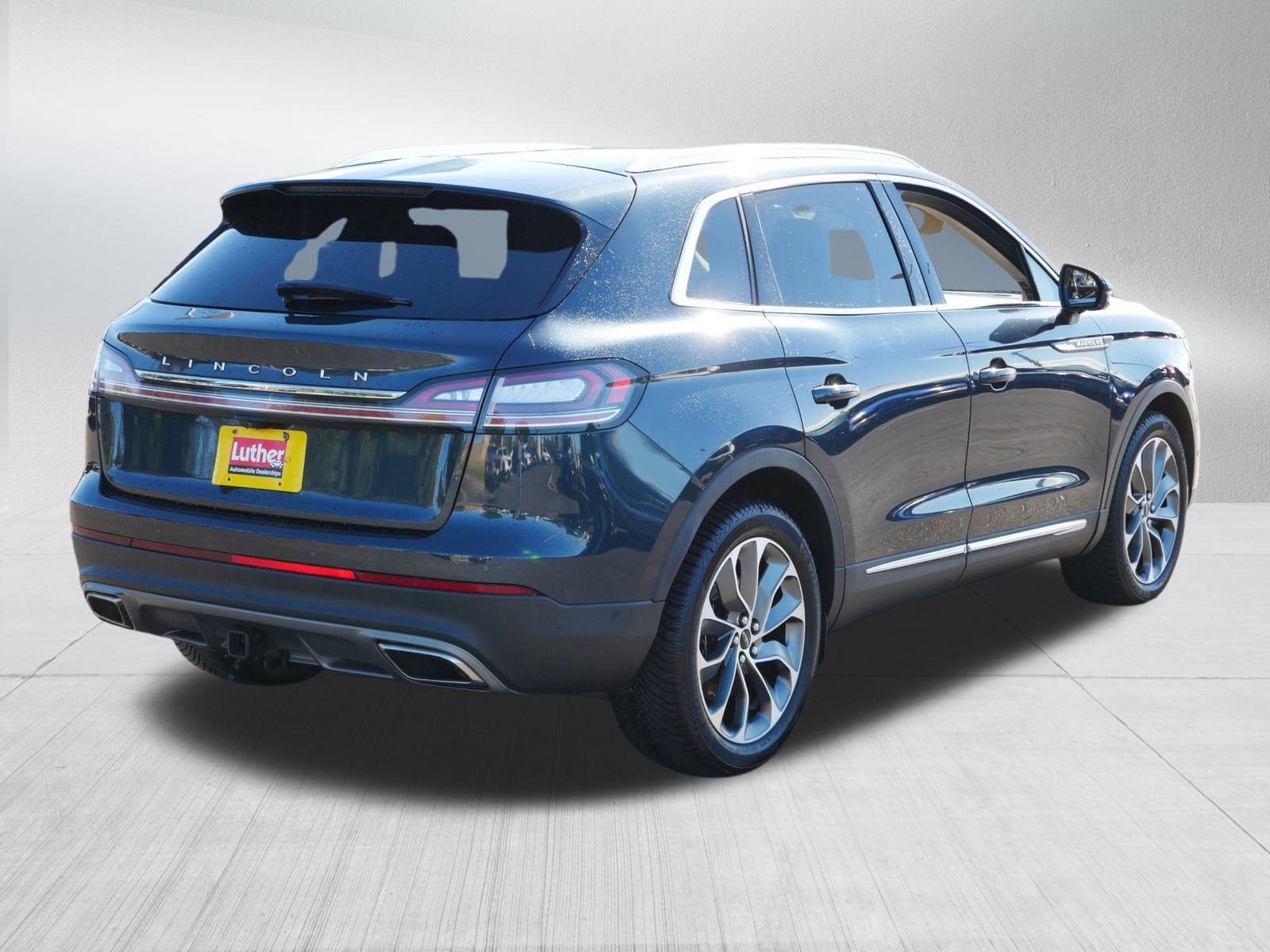 Used 2022 Lincoln Nautilus Reserve image 7