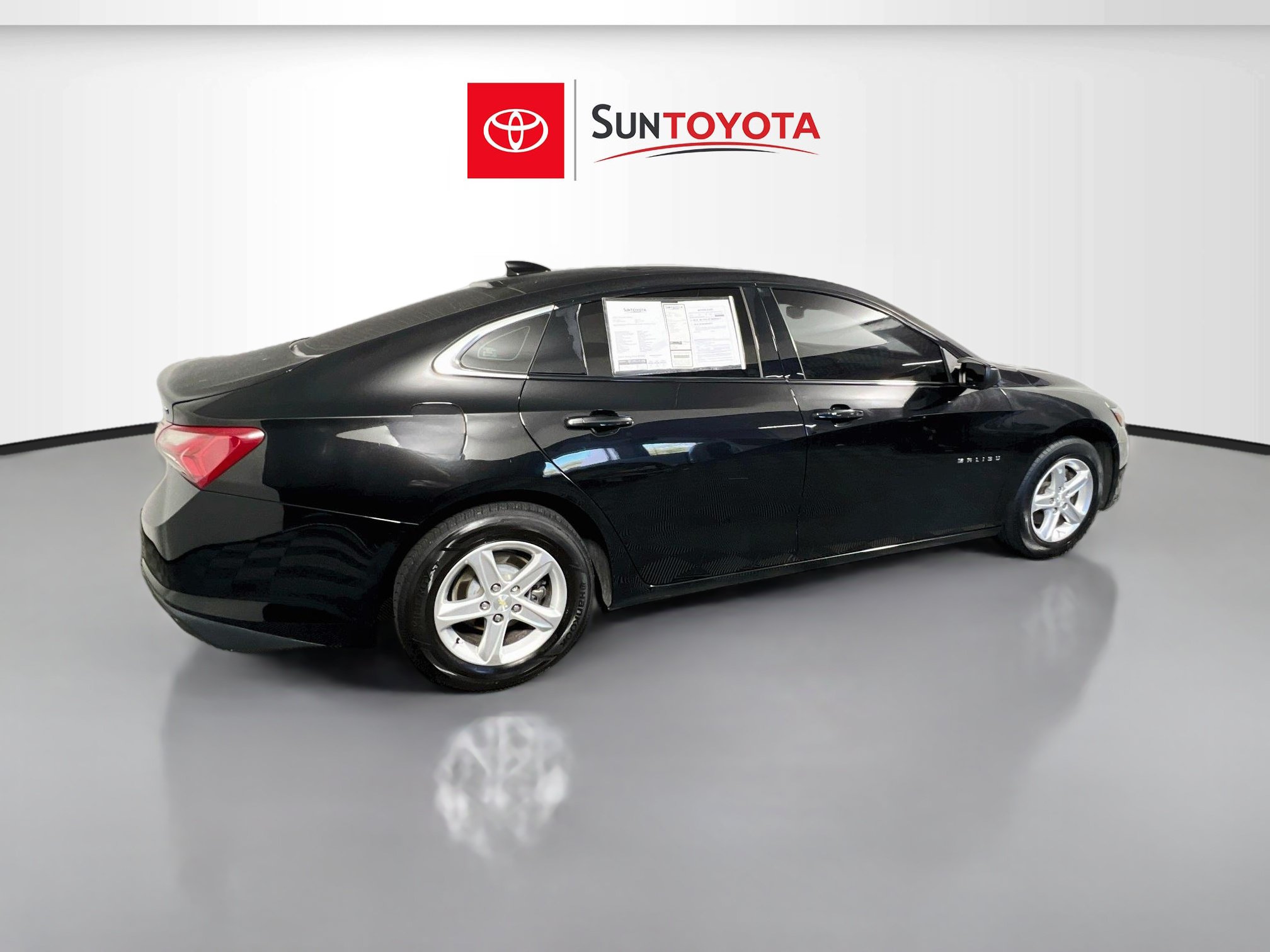 Used 2022 Chevrolet Malibu LT FWD image 4