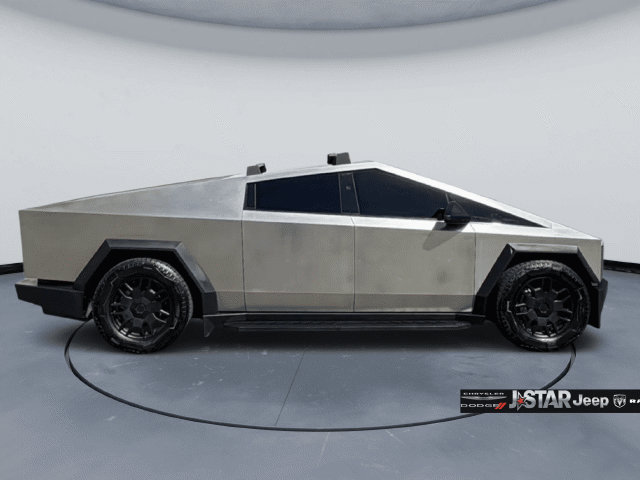 Used 2024 Tesla Cybertruck AWD Crew Cab image 4