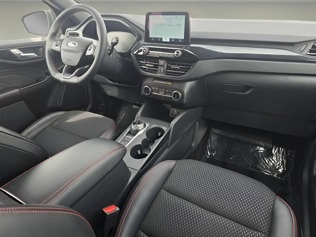 Used 2025 Ford Escape ST-Line image 26