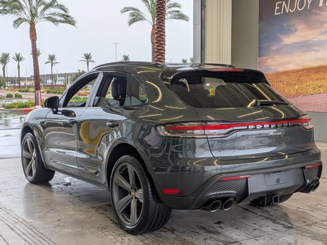 Used 2025 Porsche Macan AWD/4WD image 9