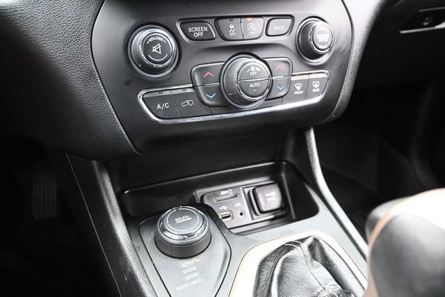 Certified 2017 Jeep Cherokee High Altitude AWD/4WD image 43