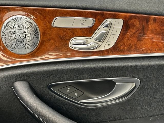 Used 2018 Mercedes-Benz E 300 4MATIC image 31