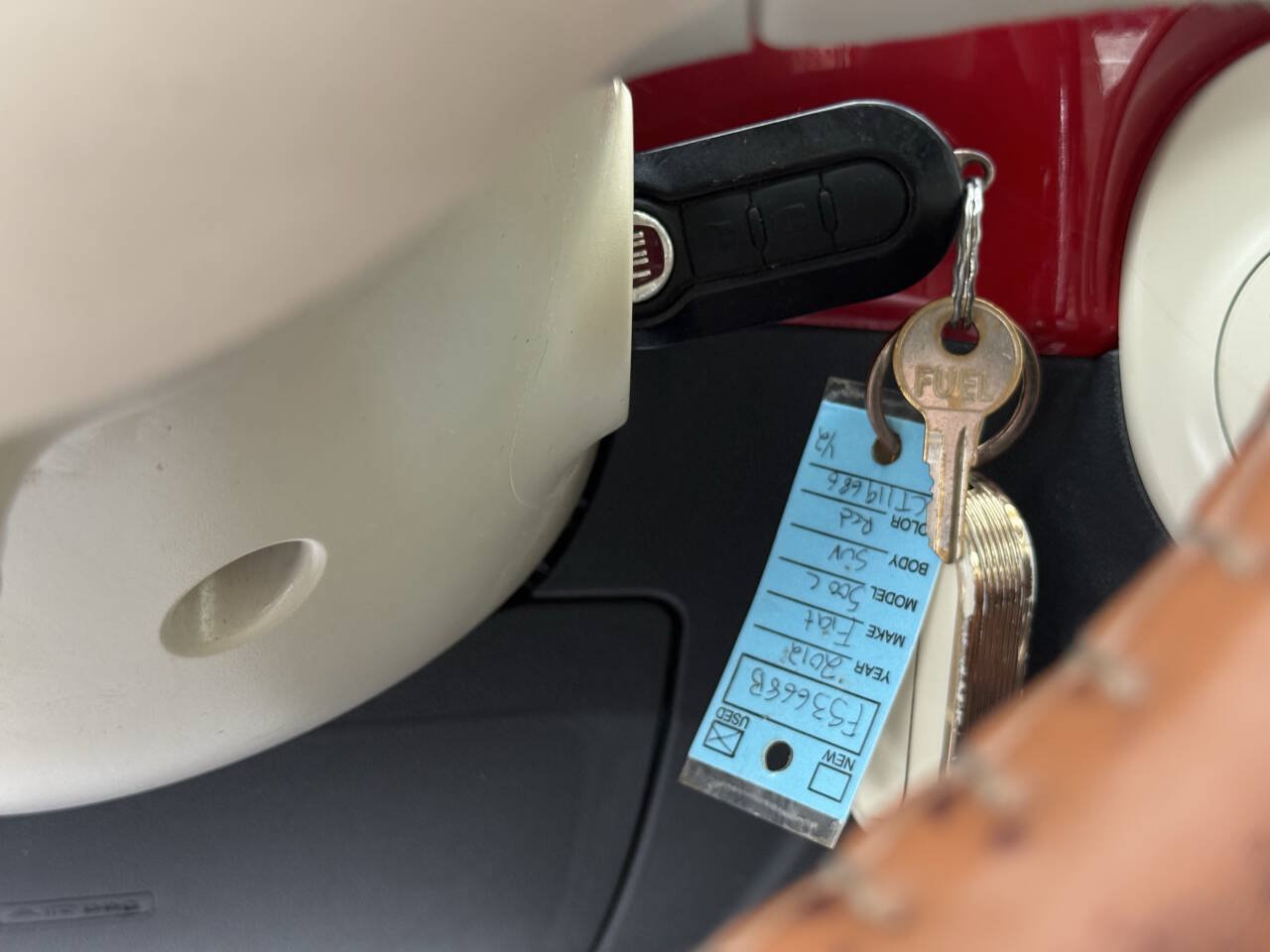 Used 2012 FIAT 500 Lounge w/ Luxury Leather Pkg FWD image 19