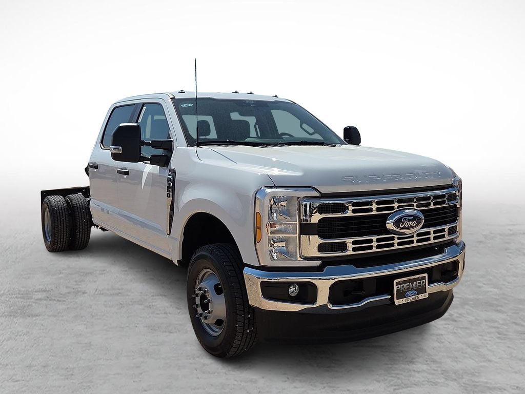 New 2026 Ford F350 XL w/ XL Chrome Package