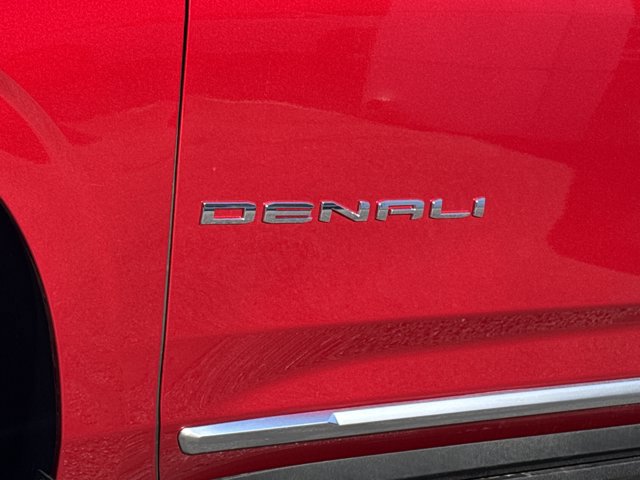 New 2026 GMC Yukon Denali w/ Denali Reserve Package AWD/4WD image 18