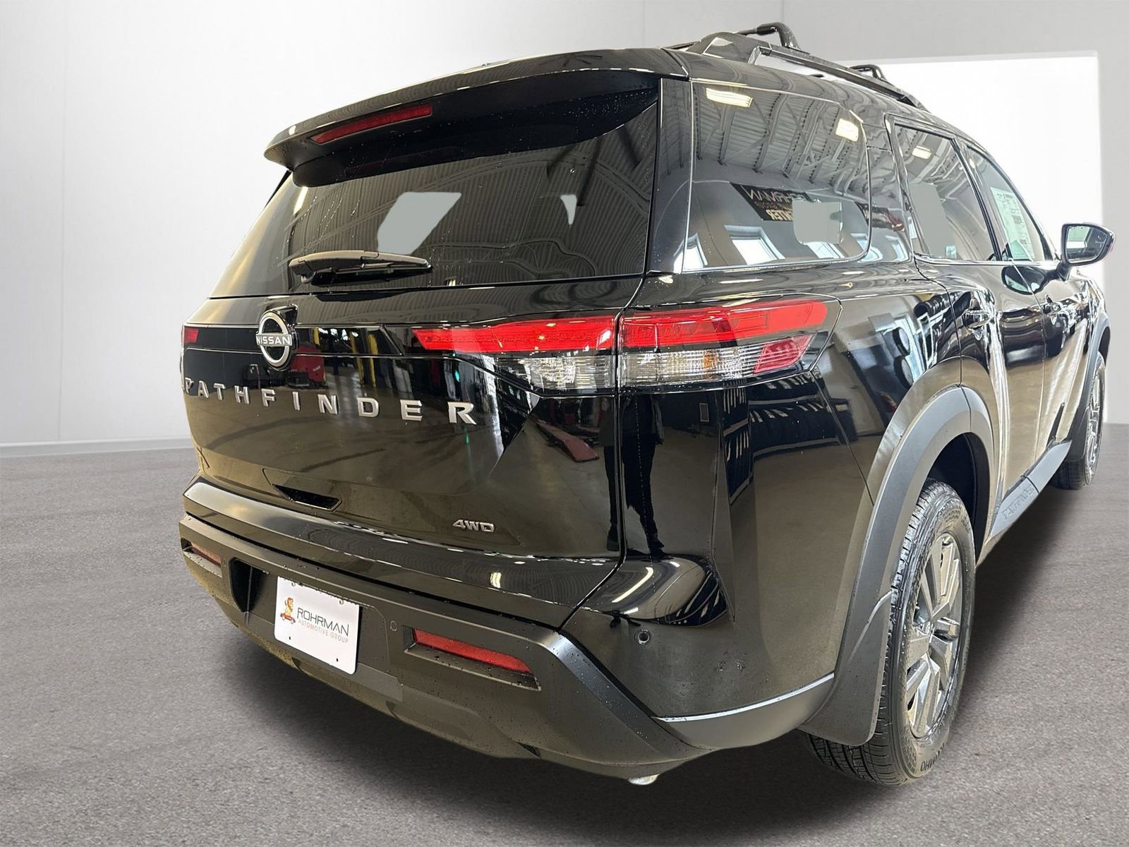 New 2026 Nissan Pathfinder SV image 34