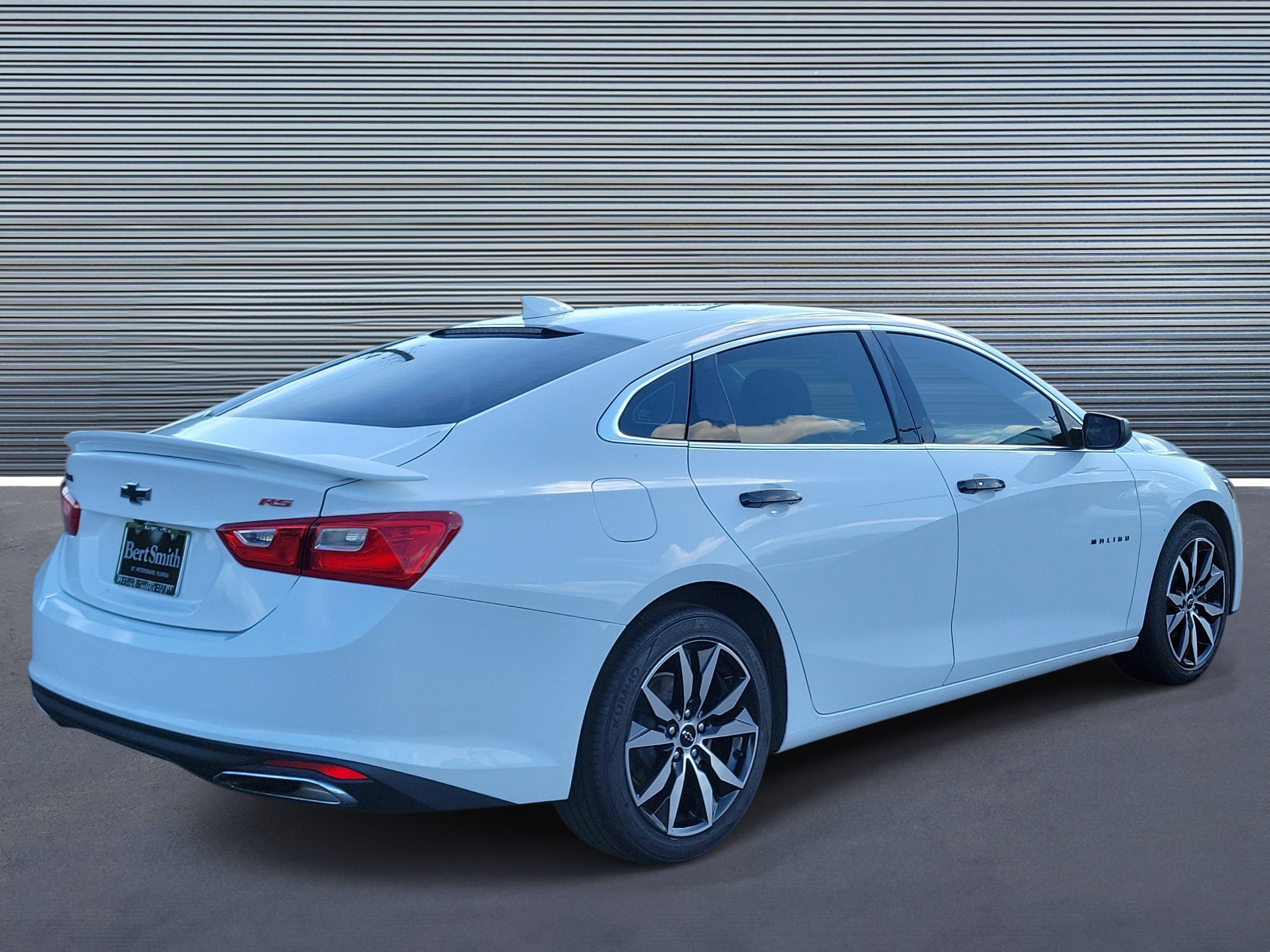 Used 2022 Chevrolet Malibu RS FWD image 3
