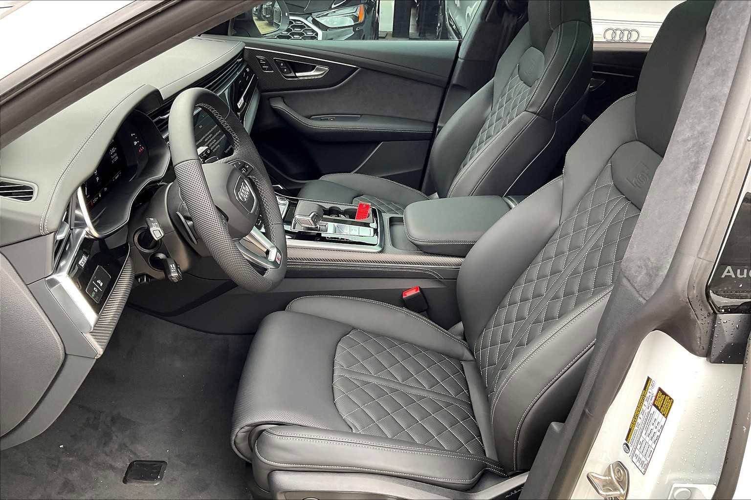 New 2025 Audi SQ8 Prestige image 9