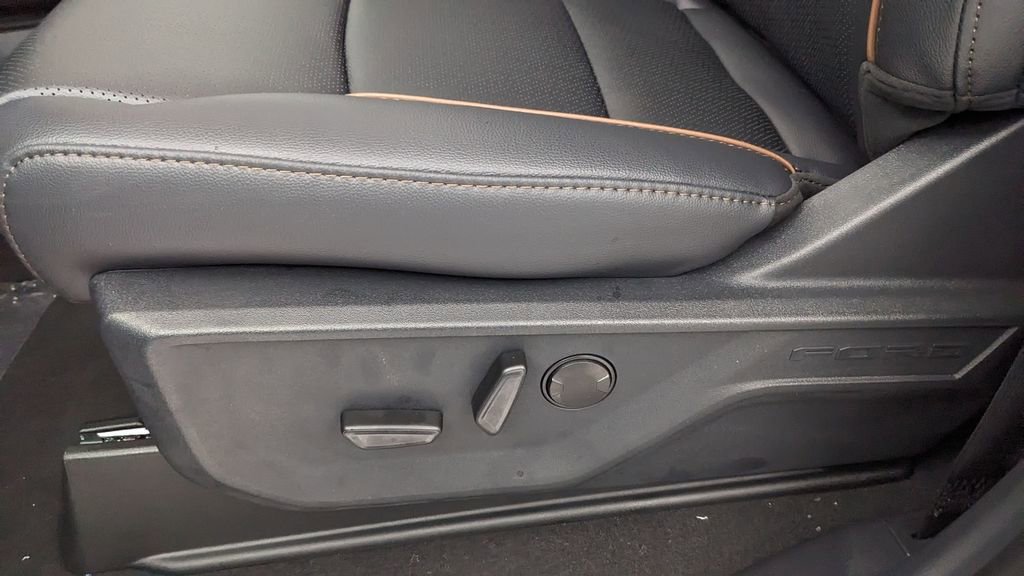 New 2026 Ford F350 Lariat w/ Lariat Premium Package image 27