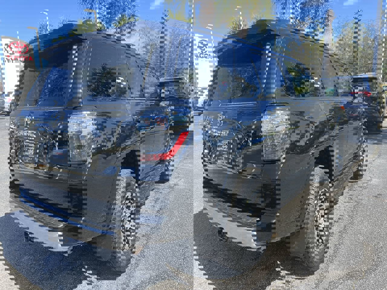 Used 2024 Toyota 4Runner TRD Off-Road image 10