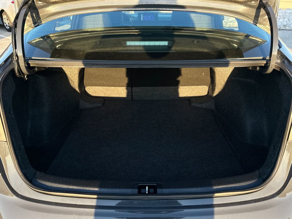 Certified 2025 Toyota Corolla LE image 6