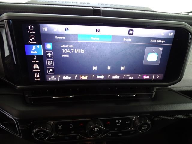 Certified 2025 Jeep Wrangler Unlimited Sahara w/ Safety Group image 12