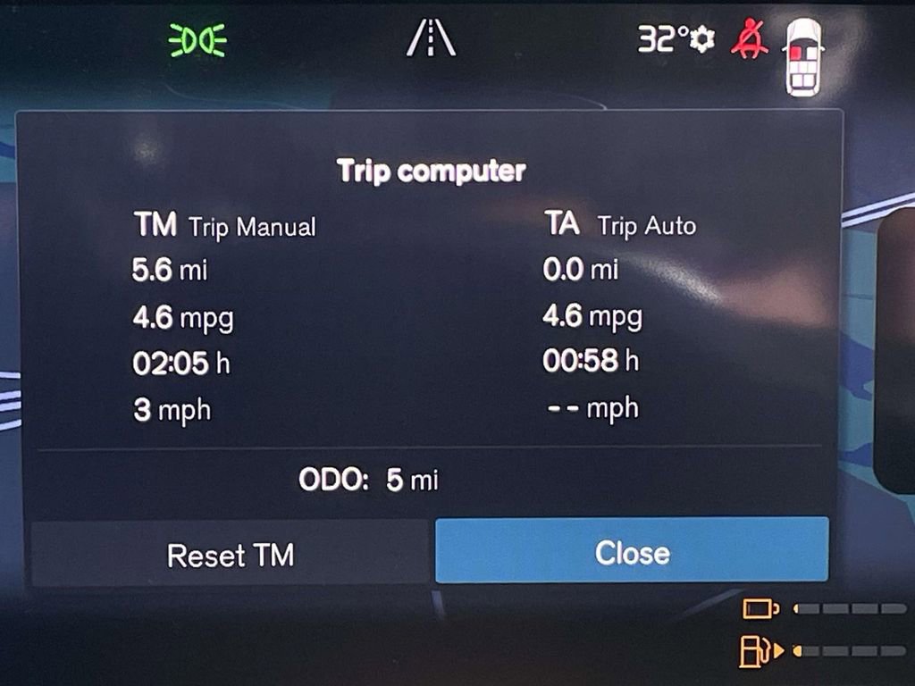 New 2026 Volvo XC90 T8 Plus w/ Protection Package Premier image 16