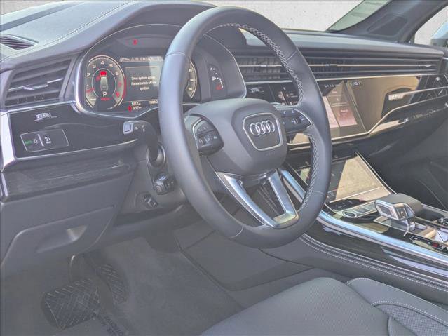 Used 2025 Audi Q7 3.0T Prestige w/ Prestige Package image 10