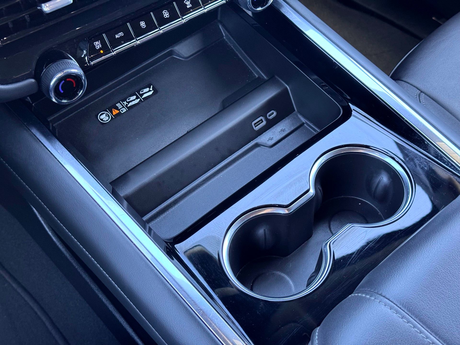 Used 2025 Chevrolet Tahoe Z71 image 27