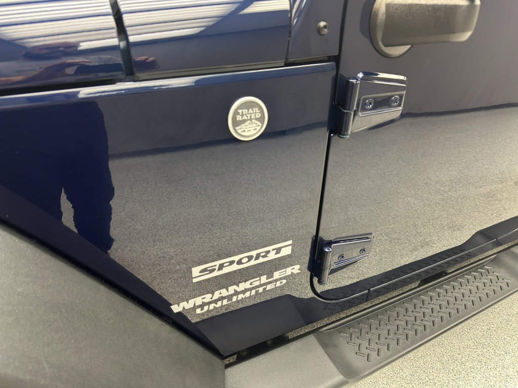 Used 2013 Jeep Wrangler Unlimited Sport AWD/4WD image 8