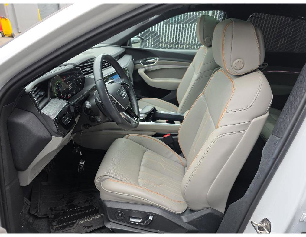 Used 2024 Audi Q8 e-tron Prestige w/ Prestige Package AWD/4WD image 7