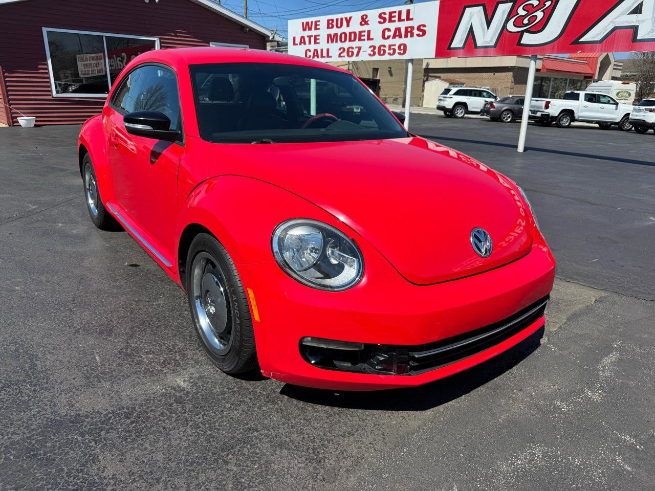Used 2012 Volkswagen Beetle 2.5 image 3