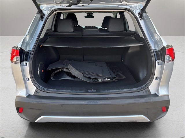 Used 2022 Toyota Corolla Cross XLE image 23