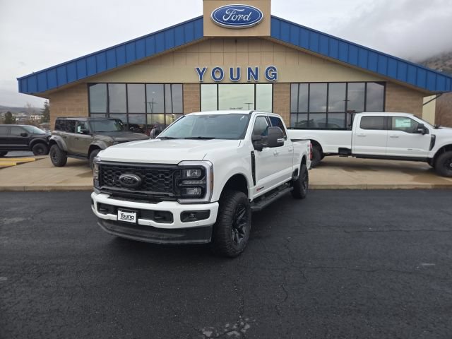 New 2025 Ford F350 Lariat w/ Lariat Ultimate Package
