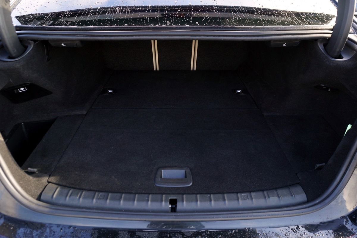 Used 2018 BMW 530e xDrive image 10