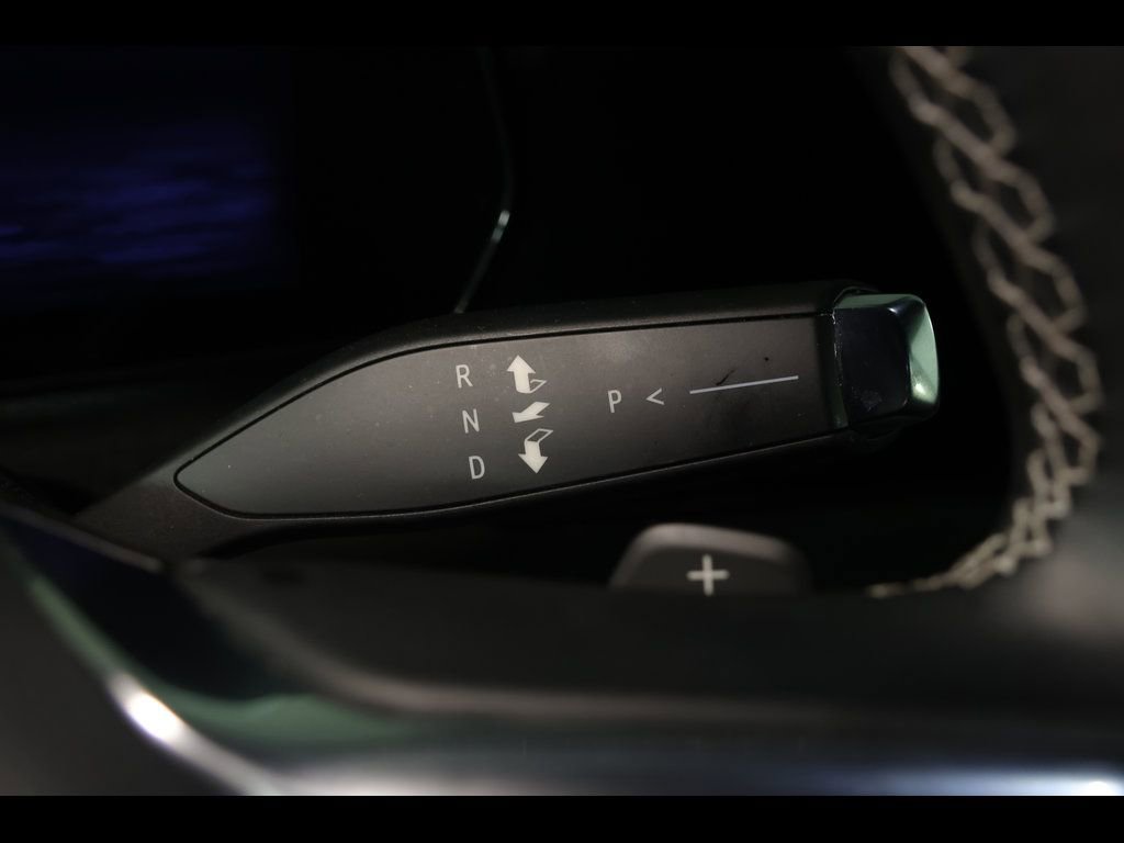 Used 2025 Chevrolet Traverse LT image 16