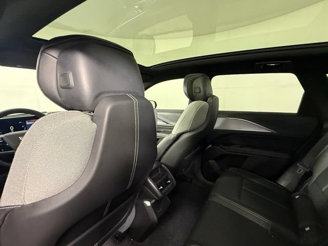 Certified 2024 Cadillac Lyriq Tech RWD image 27