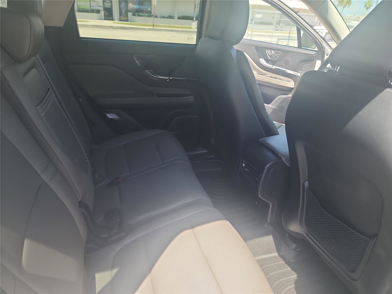 Used 2023 Lincoln Corsair FWD image 21