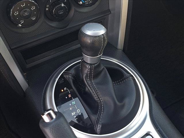 Used 2017 Toyota 86 RWD image 14